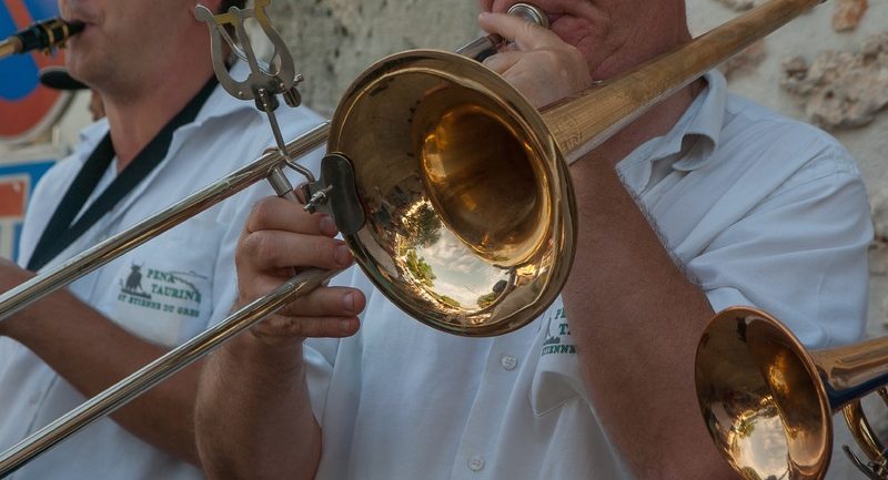 horn-musician-musical-instrument-trombone-trumpet-tuba-524795-pxhere.com