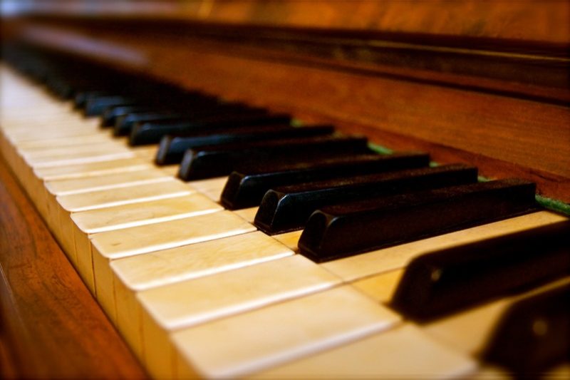 music-keyboard-technology-old-piano-musical-instrument-1135456-pxhere.com